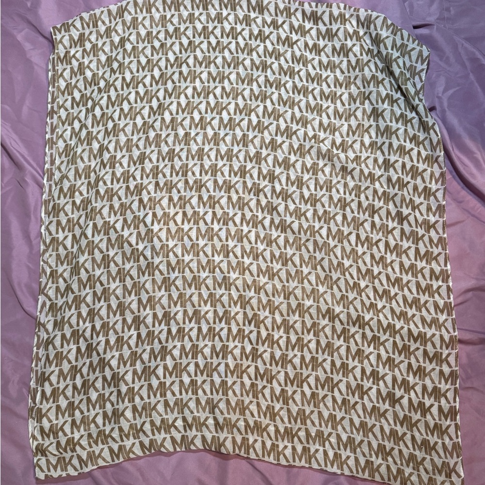 Michael Kors Beige and Brown Monogram I Infinity Scarf - Picture 3 of 3